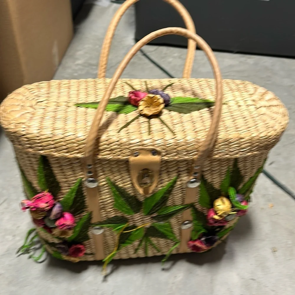 Vtg Handmade 3D Straw Large Tote Woven Bag / Box LL